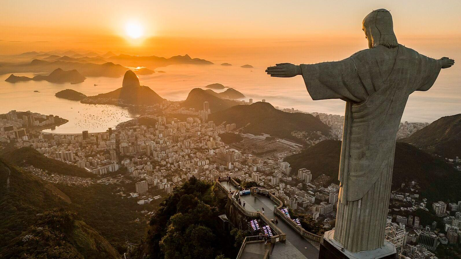 🥇🏖️☀️ Copacabana, Cristo Redentor y experiencias inolvidables te esperan en Río de Janeiro. 🇧🇷✨ - Image 2