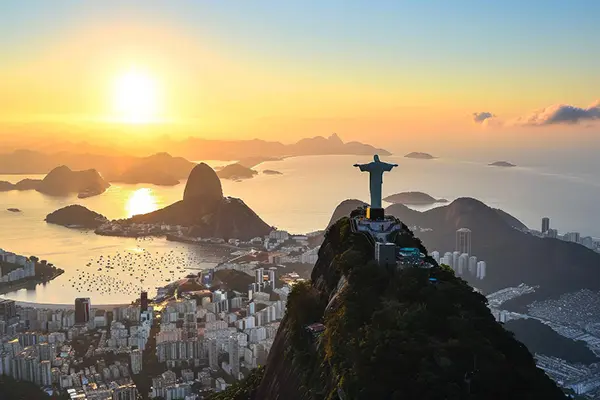 🥇🏖️☀️ Copacabana, Cristo Redentor y experiencias inolvidables te esperan en Río de Janeiro. 🇧🇷✨ - Image 3