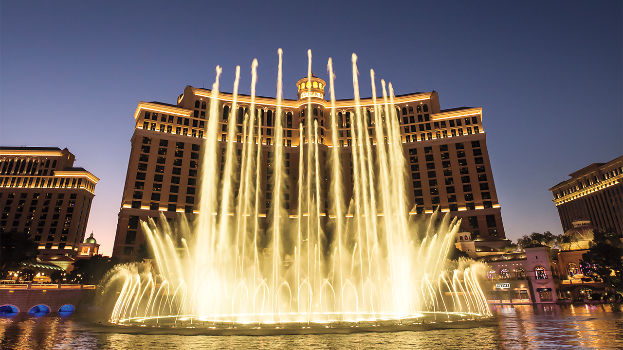 🎰💎Despierta frente a las famosas fuentes del Bellagio ¡Las Vegas te espera!🎲👑